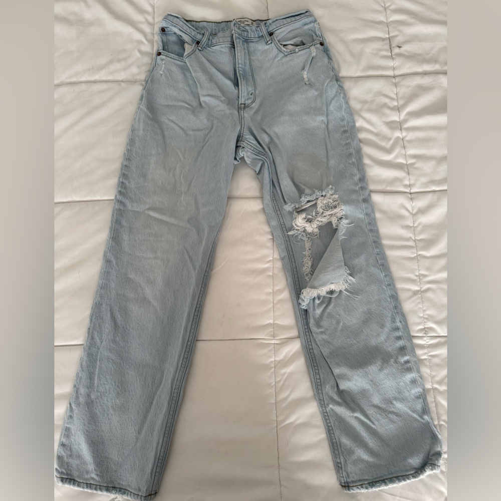 Abercrombie and Fitch Curve Love 90’s Straight Ultra High Rise distressed jean